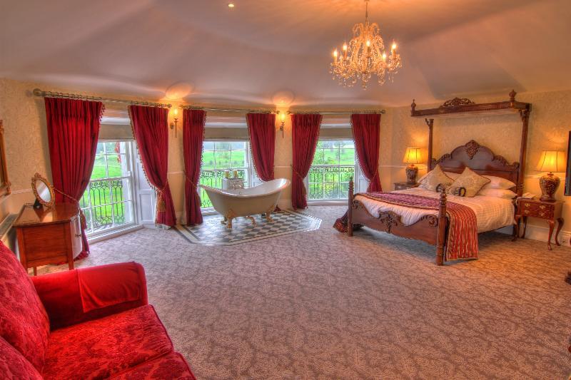 Bellingham Castle Hotel Дъндолк Екстериор снимка